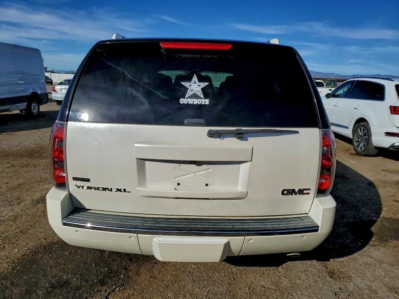 Photo 6 from auction – 2011 GMC YUKON XL D with VIN 1GKS2MEF6BR399992