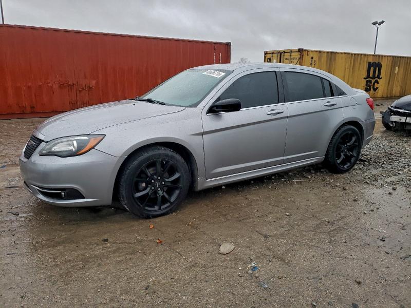CHRYSLER 200 LIMITE 2013 with VIN 1C3CCBCG4DN737756 - Photo from auction