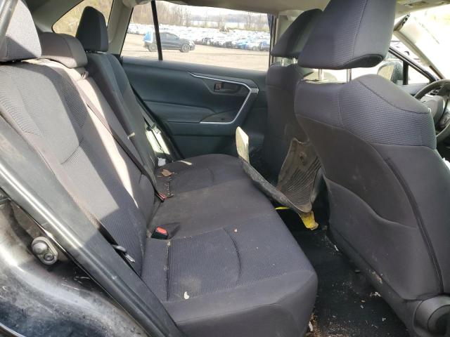 Photo 11 from auction – 2019 TOYOTA RAV4 LE with VIN JTMF1RFV2KJ013246