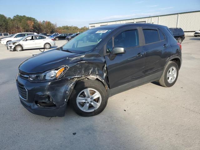 CHEVROLET TRAX LS 2019 with VIN 3GNCJKSB3KL213977 - Photo from auction