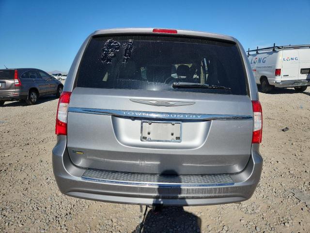 Photo 6 from auction – 2016 CHRYSLER TOWN & COU with VIN 2C4RC1BG9GR245023