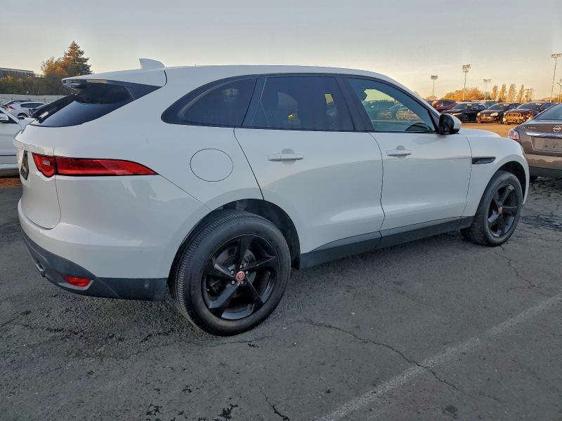 Photo 3 from auction – 2017 JAGUAR F-PACE PRE with VIN SADCJ2BVXHA053619