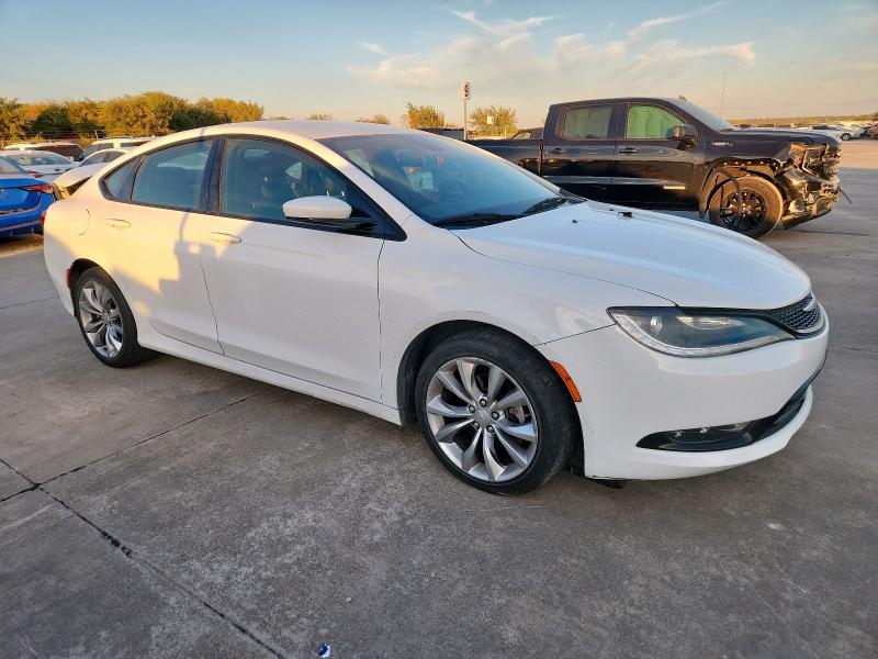 Photo 4 from auction – 2016 CHRYSLER 200 S with VIN 1C3CCCBB5GN151938