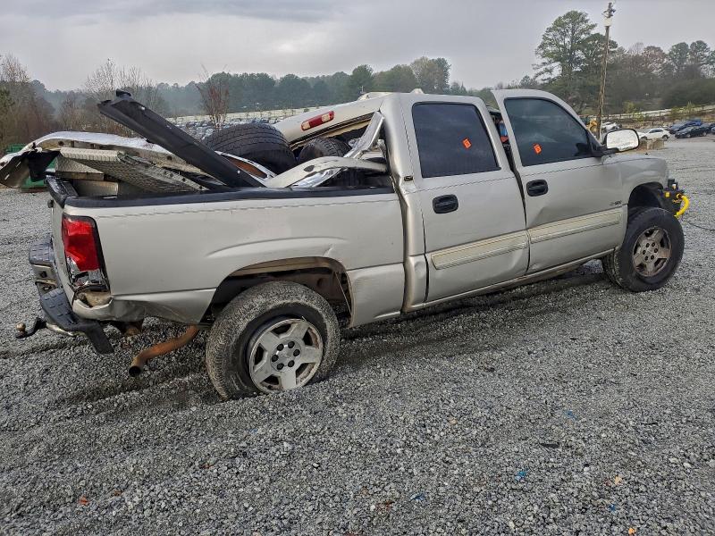 Photo 3 from auction – 2006 CHEVROLET SILVERADO with VIN 2GCEC13T561101539