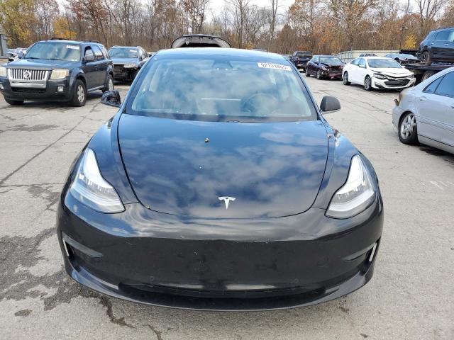 Photo 5 from auction – 2018 TESLA MODEL 3 with VIN 5YJ3E1EA1JF156976