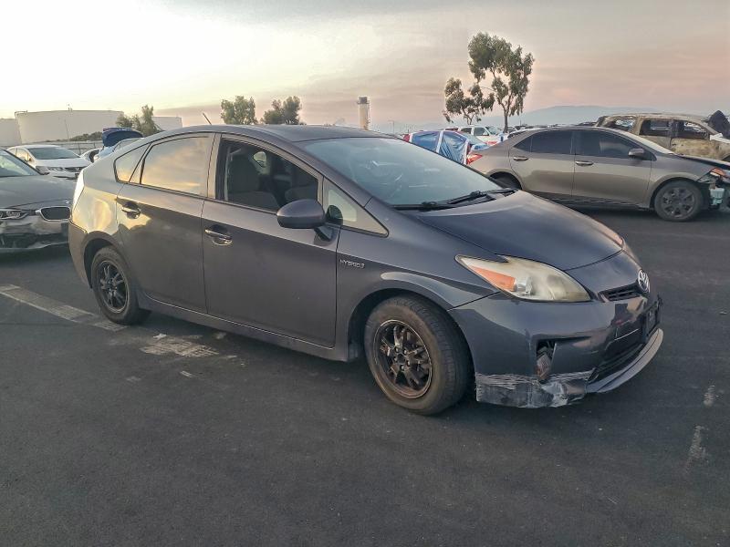 صورة رقم 4 من المزاد - 2012 TOYOTA PRIUS مع VIN JTDKN3DU0C1483657
