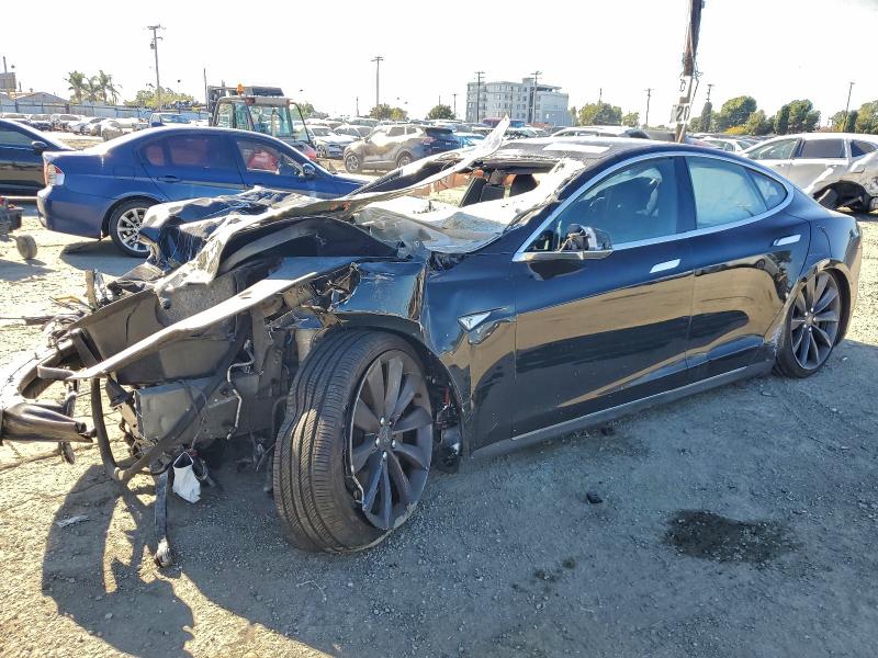 TESLA MODEL S 90 2015 with VIN 5YJSA1V29FF098381 - Photo from auction