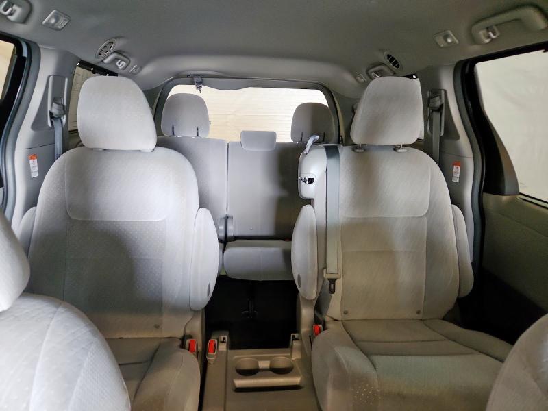 Photo 10 from auction – 2016 TOYOTA SIENNA LE with VIN 5TDKK3DC2GS730914