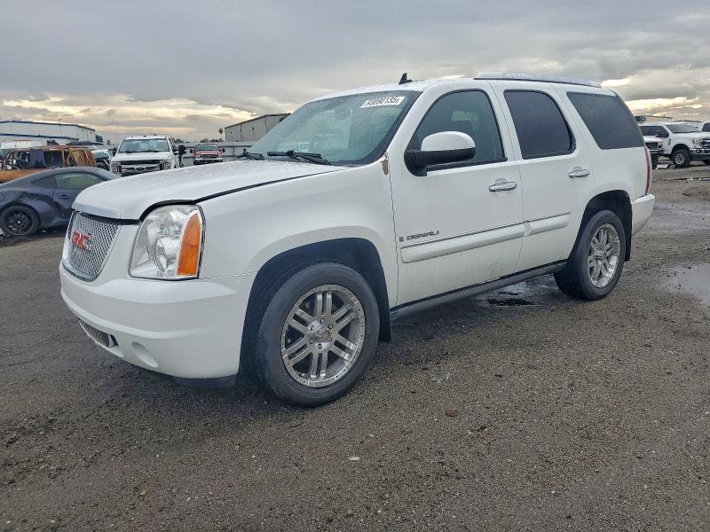GMC YUKON DENA 2008 with VIN 1GKFK63898J182784 - Photo from auction