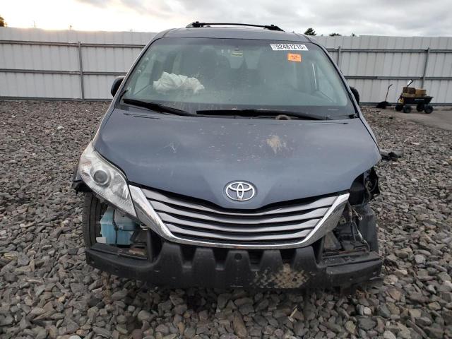 Photo 5 from auction – 2017 TOYOTA SIENNA XLE with VIN 5TDDZ3DC4HS169217