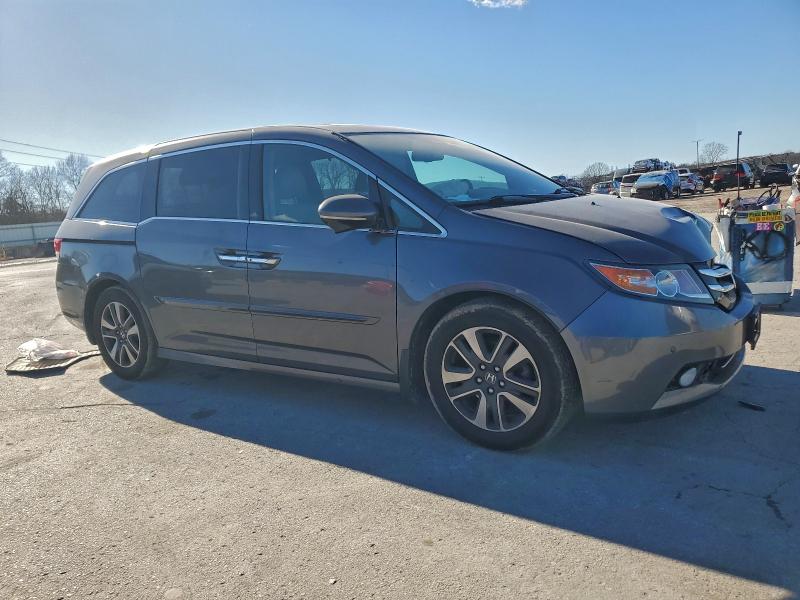 Photo 4 from auction – 2017 HONDA ODYSSEY with VIN 5FNRL5H95HB004413