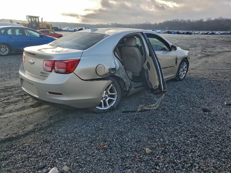 Photo 3 from auction – 2015 CHEVROLET MALIBU 1LT with VIN 1G11C5SL8FF353231