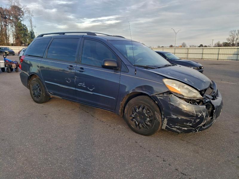 Photo 4 from auction – 2007 TOYOTA SIENNA CE with VIN 5TDZK23C67S050072