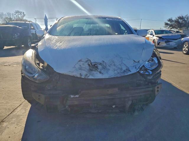 Photo 5 from auction – 2016 HYUNDAI ELANTRA SE with VIN 5NPDH4AEXGH720124