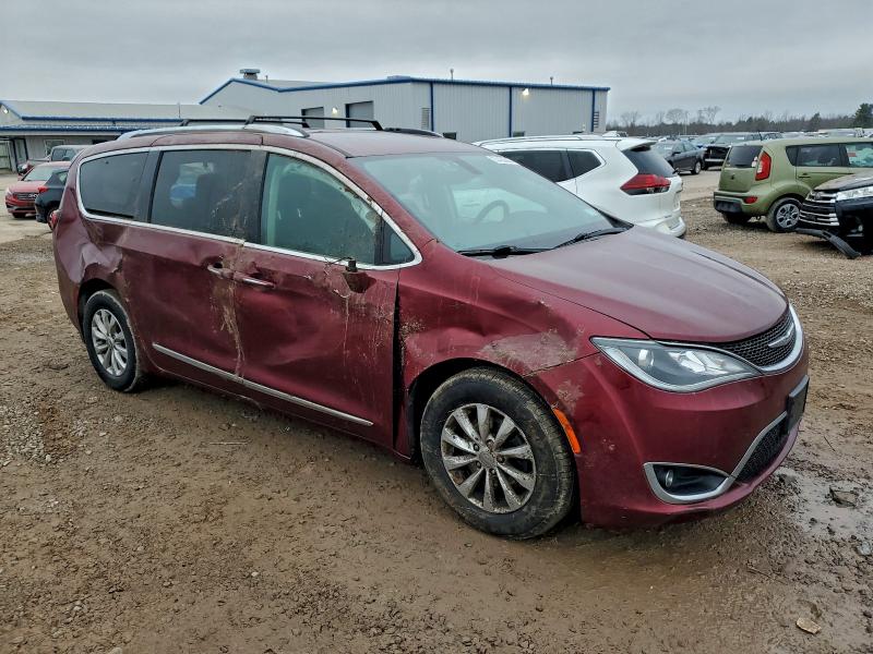 Zdjęcie 4 z aukcji – 2018 CHRYSLER PACIFICA T z VIN 2C4RC1BG0JR261487