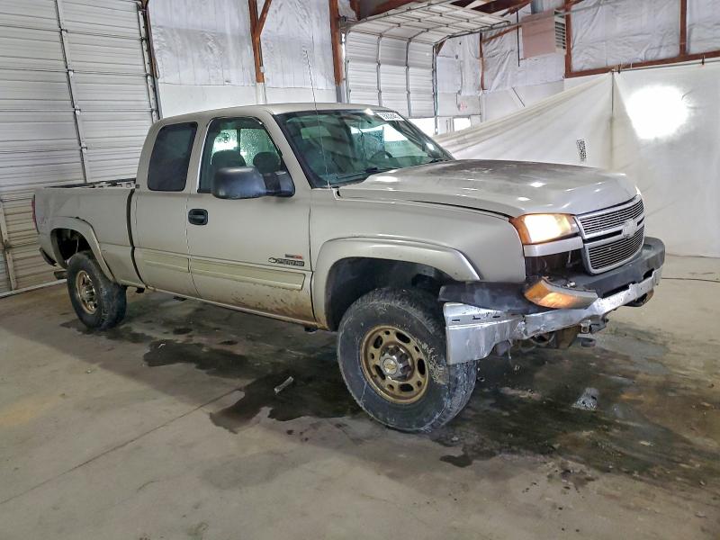 Photo 4 from auction – 2005 CHEVROLET SILVERADO with VIN 1GCHK29275E130798