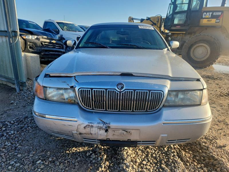 Photo 5 from auction – 2000 MERCURY GRAND MARQ with VIN 2MEFM75W8YX736426