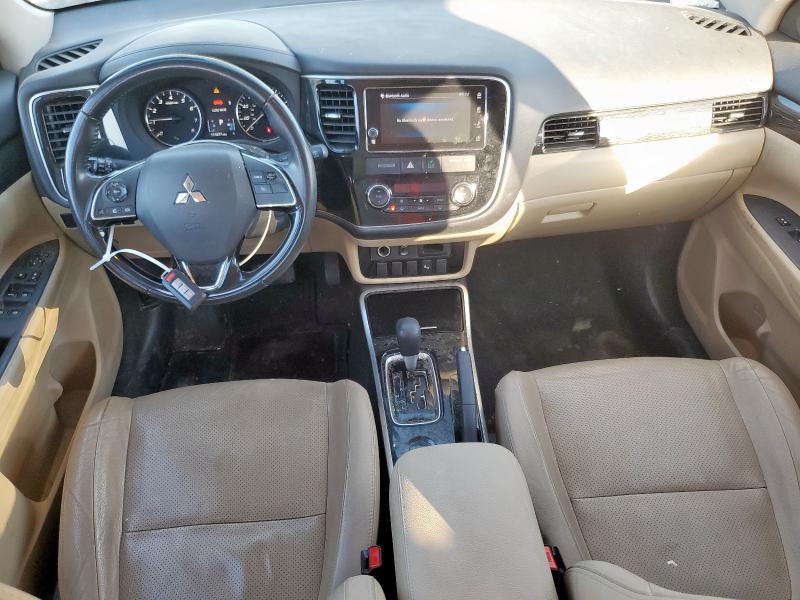 Photo 8 from auction – 2018 MITSUBISHI OUTLANDER with VIN JA4AD3A35JZ000232