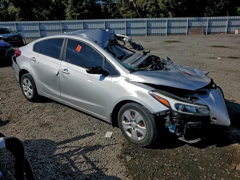 Photo 4 from auction – 2017 KIA FORTE LX with VIN 3KPFK4A70HE111853