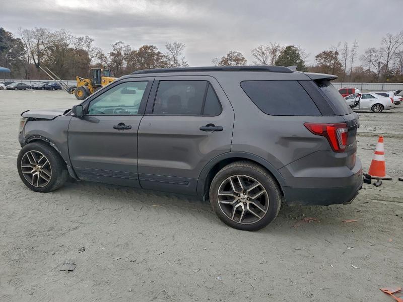 Zdjęcie 2 z aukcji – 2016 FORD EXPLORER S z VIN 1FM5K8GT6GGD22878