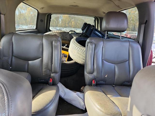 Photo 10 from auction – 2004 CHEVROLET SUBURBAN with VIN 3GNFK16Z74G118555