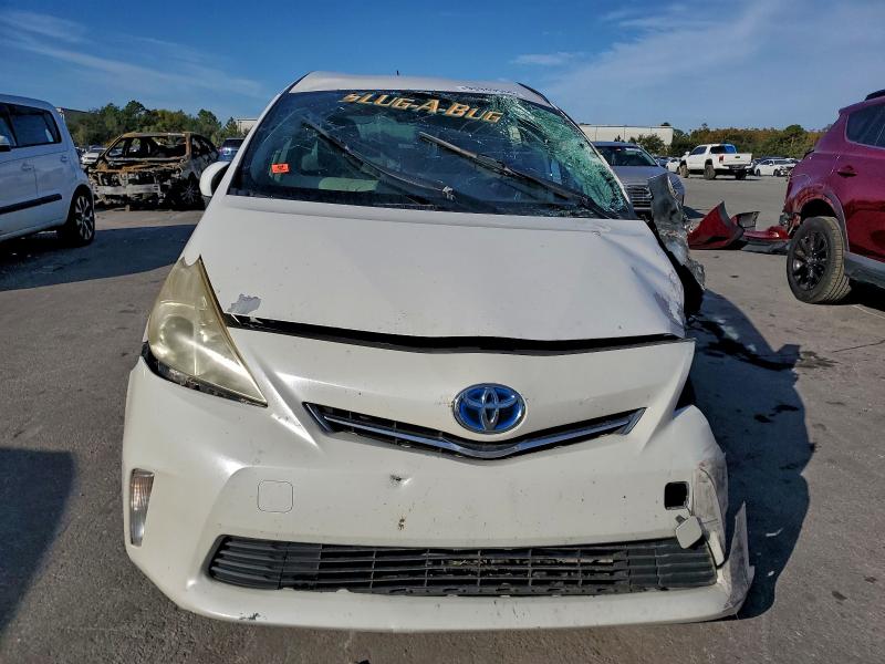 Photo 5 from auction – 2013 TOYOTA PRIUS V with VIN JTDZN3EU8D3256624