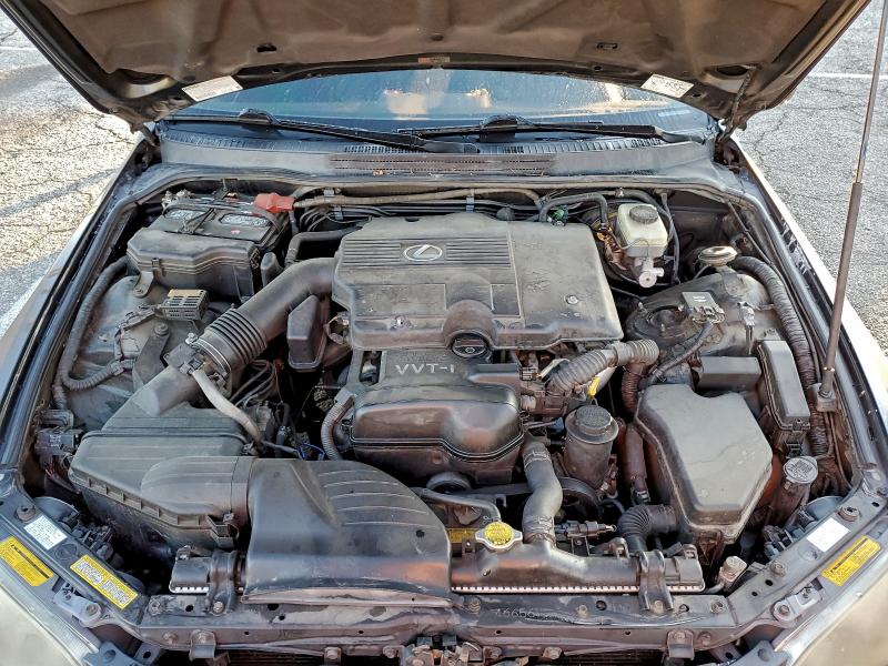 Photo 11 from auction – 2003 LEXUS IS 300 with VIN JTHBD192830067309