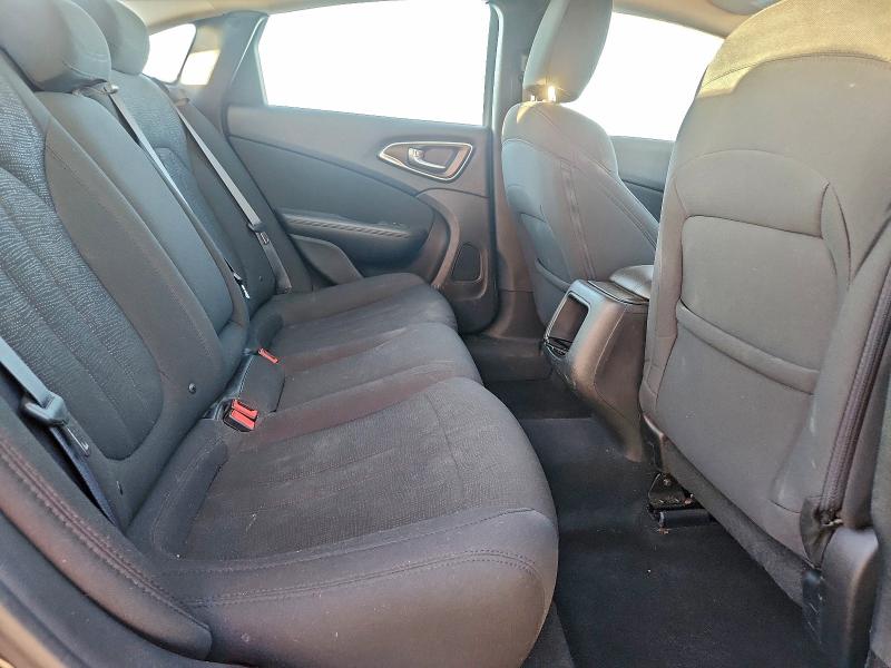 Photo 10 from auction – 2016 CHRYSLER 200 LIMITE with VIN 1C3CCCAB9GN132861