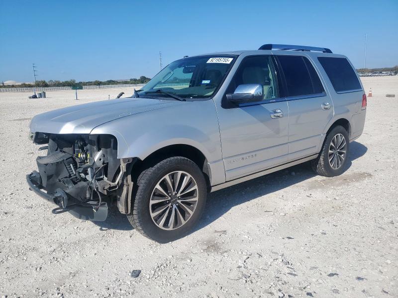 LINCOLN NAVIGATOR 2015 with VIN 5LMJJ2HT9FEJ13817 - Photo from auction