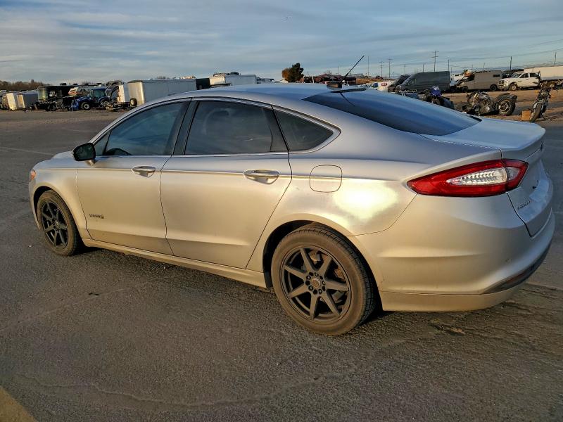 Photo 2 from auction – 2013 FORD FUSION SE with VIN 3FA6P0LU2DR179979