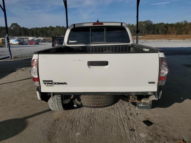 Photo 6 from auction – 2015 TOYOTA TACOMA DOU with VIN 3TMLU4EN2FM182321