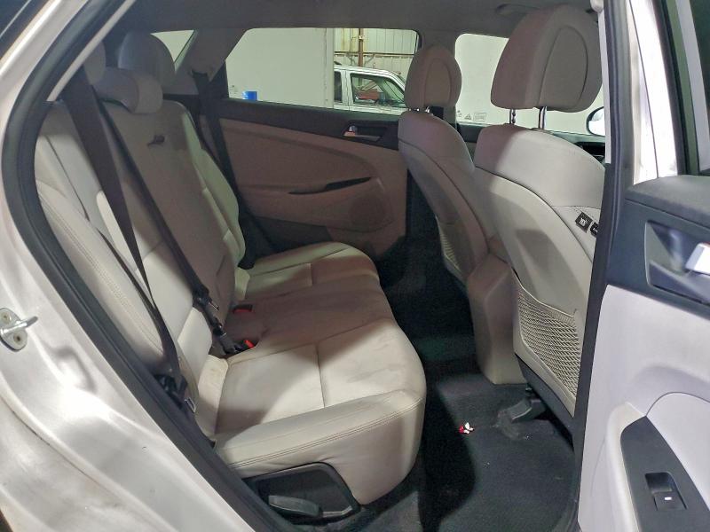Photo 11 from auction – 2017 HYUNDAI TUCSON LIM with VIN KM8J33A42HU295553