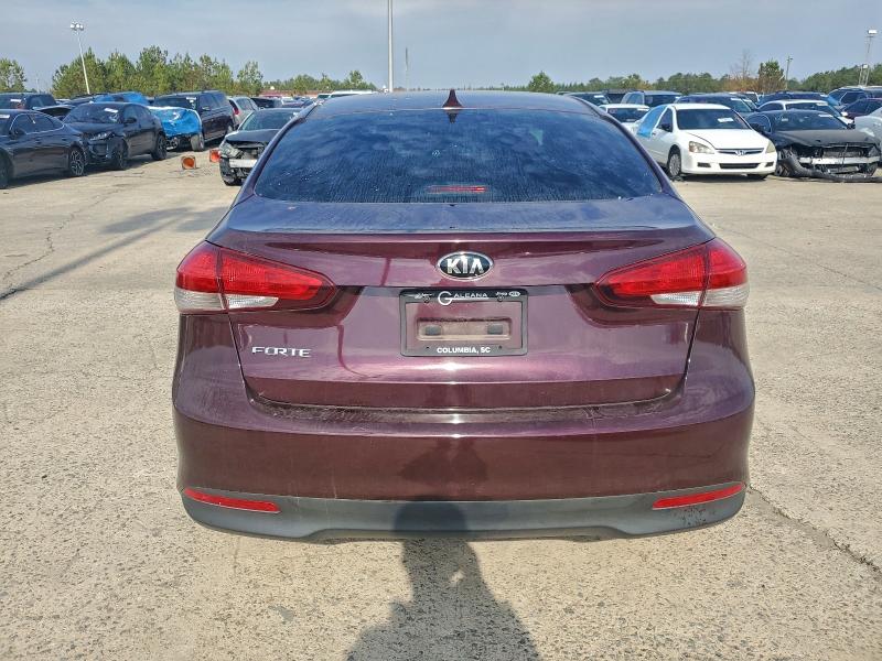 صورة رقم 6 من المزاد - 2017 KIA FORTE LX مع VIN 3KPFK4A78HE147015