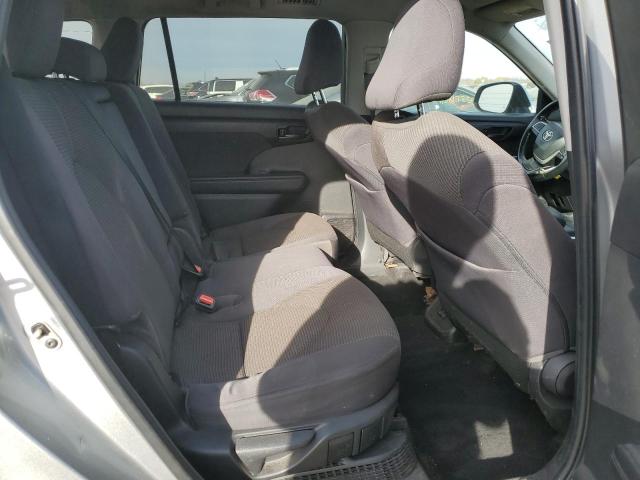 Photo 11 from auction – 2022 TOYOTA HIGHLANDER with VIN 5TDBBRCH6NS555855