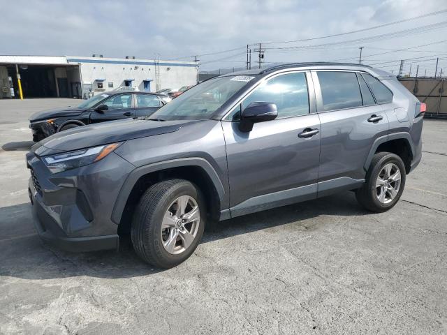 TOYOTA RAV4 XLE 2022 with VIN 2T3W1RFV3NC195076 - Photo from auction
