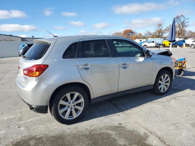 Photo 3 from auction – 2013 MITSUBISHI OUTLANDER with VIN 4A4AR4AU7DE010660