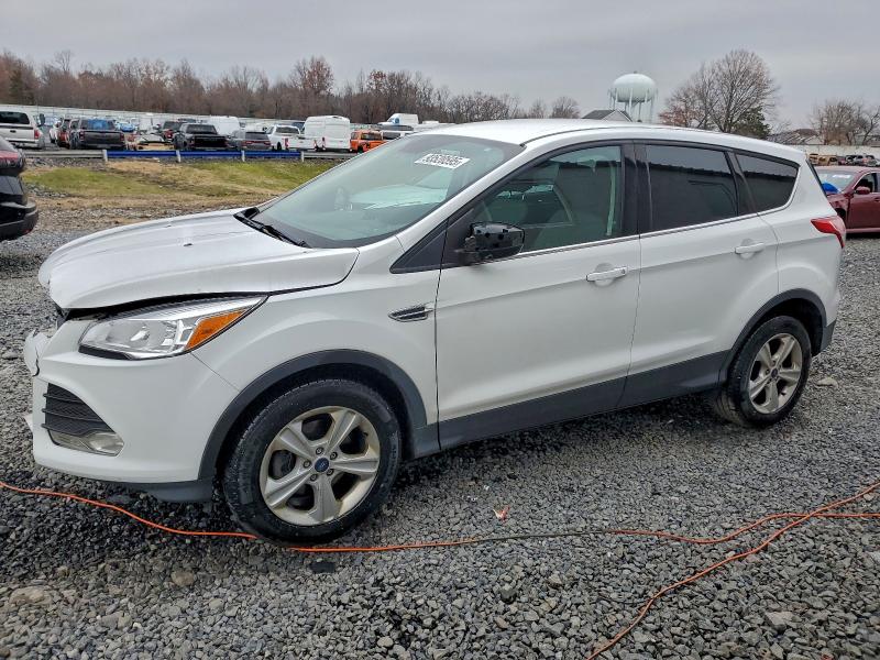 FORD ESCAPE SE 2015 with VIN 1FMCU0G76FUC85059 - Photo from auction