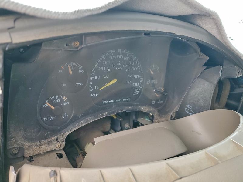Photo 9 from auction – 2000 GMC SAFARI XT with VIN 1GKDM19W4YB508043