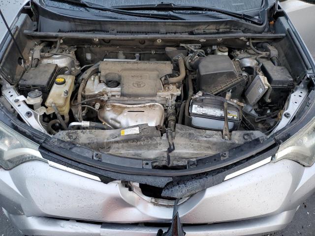 Photo 12 from auction – 2017 TOYOTA RAV4 LE with VIN 2T3BFREV3HW667281
