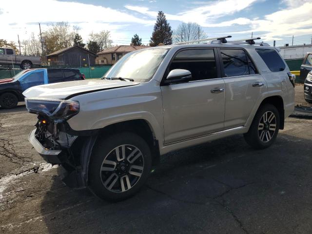 TOYOTA 4RUNNER SR 2017 with VIN JTEBU5JRXH5469467 - Photo from auction