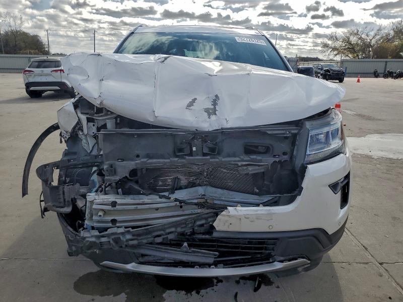 Photo 5 from auction – 2018 FORD EXPLORER X with VIN 1FM5K7D80JGA54959