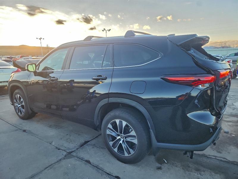 Photo 2 from auction – 2024 TOYOTA HIGHLANDER with VIN 5TDKDRBH6RS535476