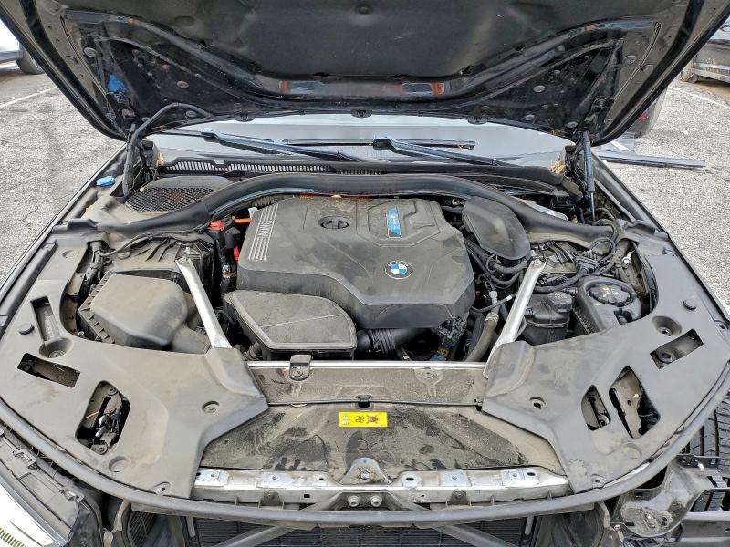 Photo 11 from auction – 2023 BMW 530E with VIN WBA13AG05PCM30670