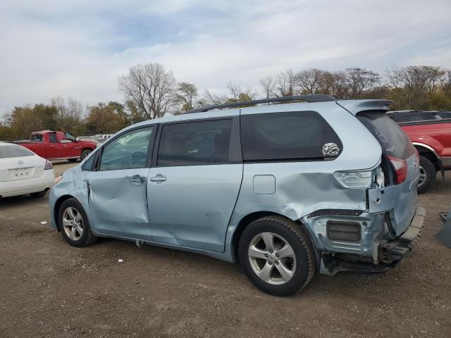 Photo 2 from auction – 2016 TOYOTA SIENNA LE with VIN 5TDKK3DC4GS703164