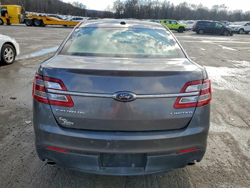 Photo 6 from auction – 2013 FORD TAURUS LIM with VIN 1FAHP2F80DG226789