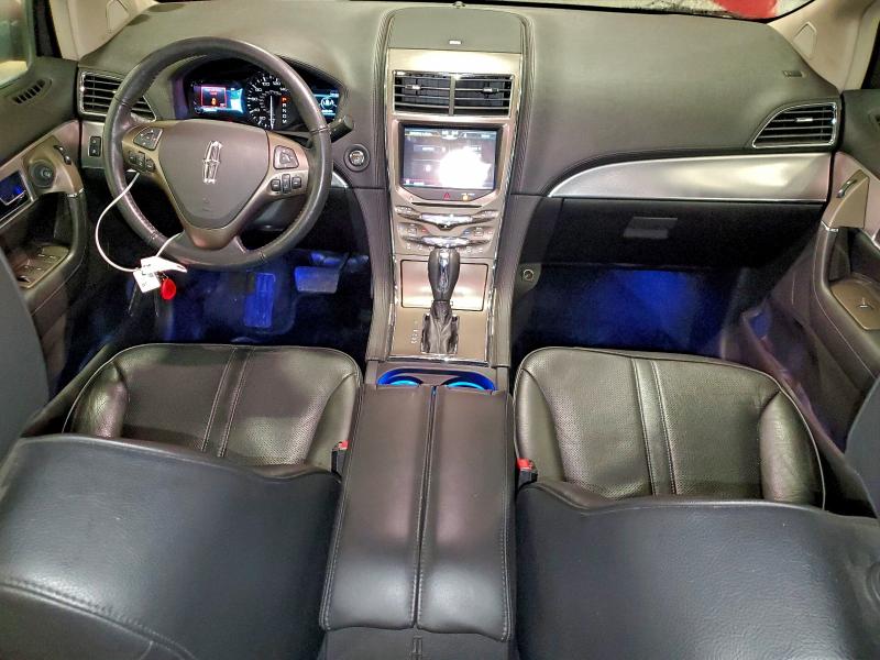 Photo 8 from auction – 2011 LINCOLN MKX with VIN 2LMDJ8JK7BBJ29027