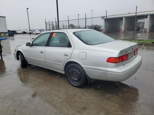 Photo 2 from auction – 2001 TOYOTA CAMRY CE with VIN 4T1BG28K41U790981