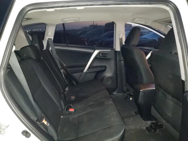 Photo 11 from auction – 2015 TOYOTA RAV4 LE with VIN 2T3ZFREV4FW206201