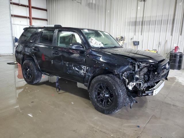 Photo 4 from auction – 2021 TOYOTA 4RUNNER SR with VIN JTEMU5JR9M5886727