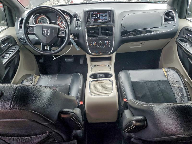 Photo 8 from auction – 2017 DODGE GRAND CARA with VIN 2C4RDGCG7HR674290